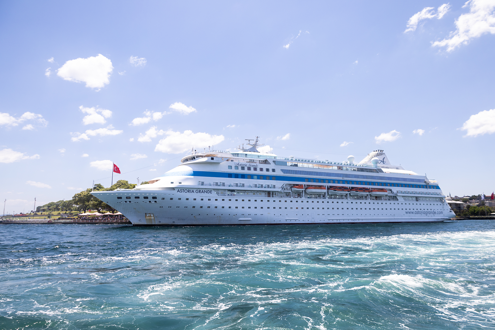 Круизы из Стамбула от 28 500 ₽ за человека