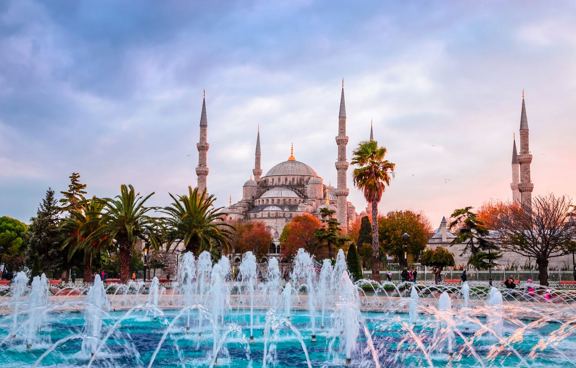 Музыкальный круиз «Каникулы со звездами» 