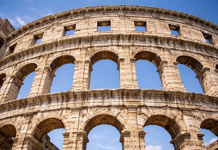 Римский Колизей в Италии